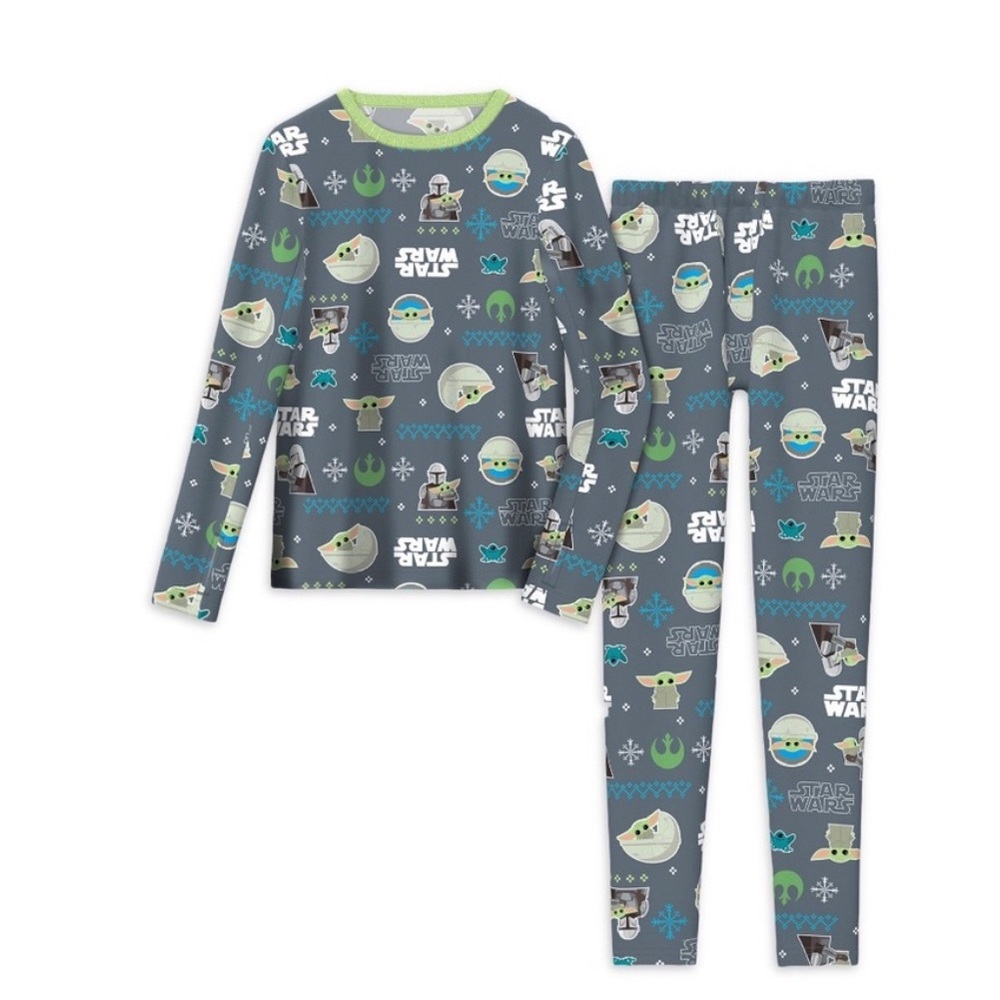 NWT Boys Star Wars Mandalorian Warm Underwear Set